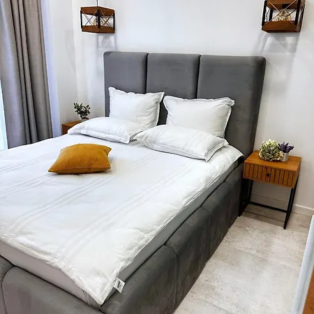 Apartment My Little Garden Self Check-in Craiova